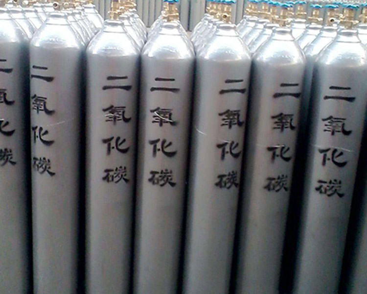 永固气体公司咨询，交城工业气体的用途和使用中的注意事项有哪些？
